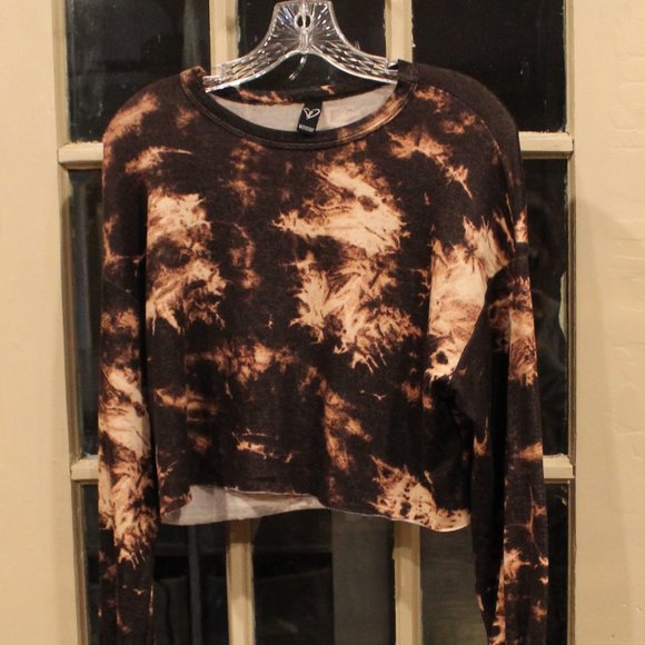 Windsor Tops - Windsor Crop Top Sweatshirt